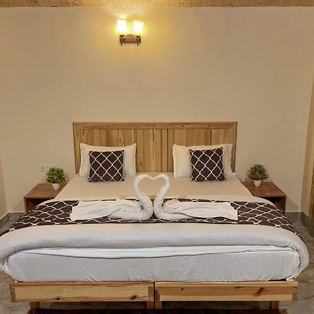 Ahava Kasol Riverside Cafe And Cottages Extérieur photo