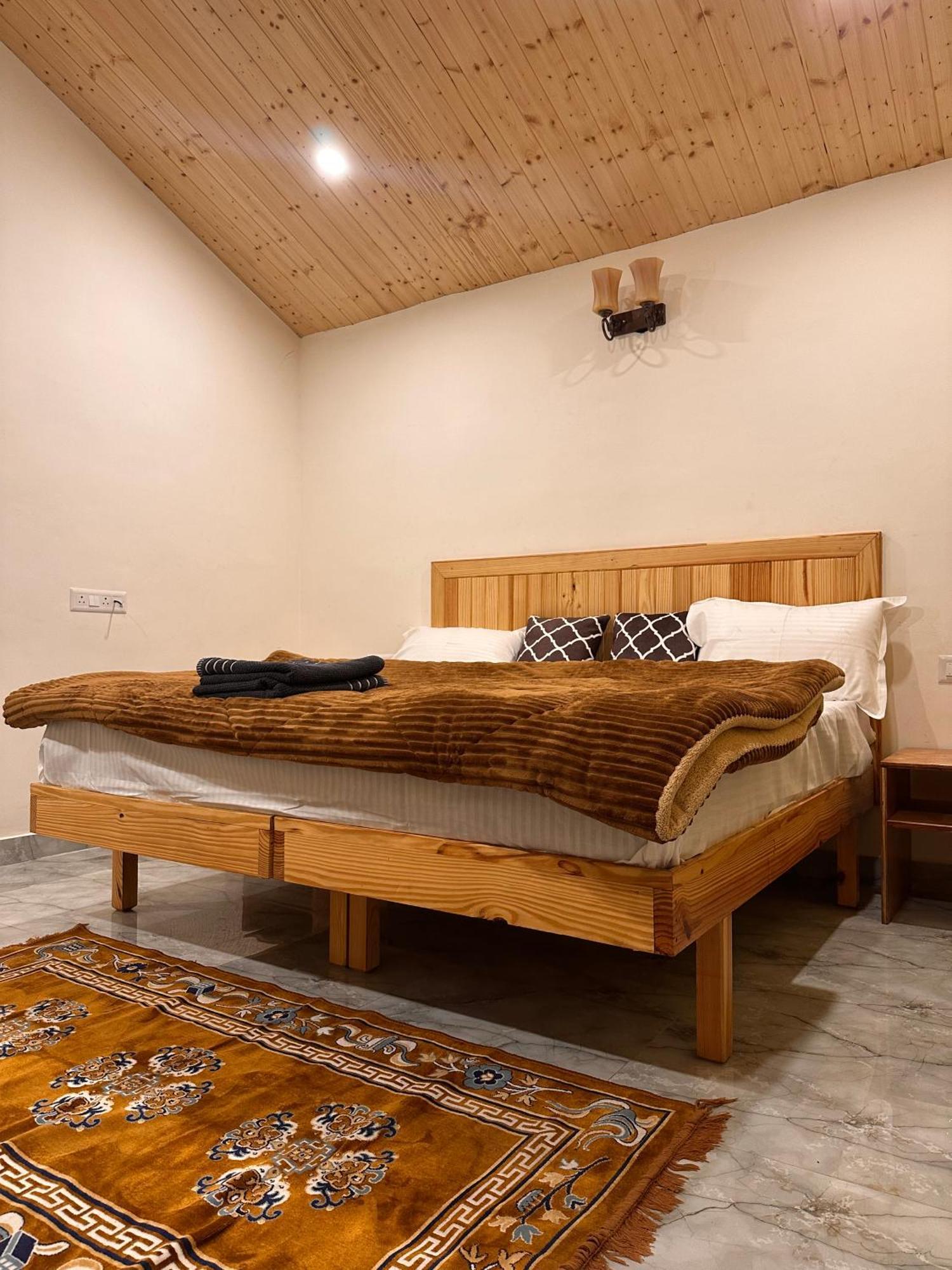 Ahava Kasol Riverside Cafe And Cottages Extérieur photo