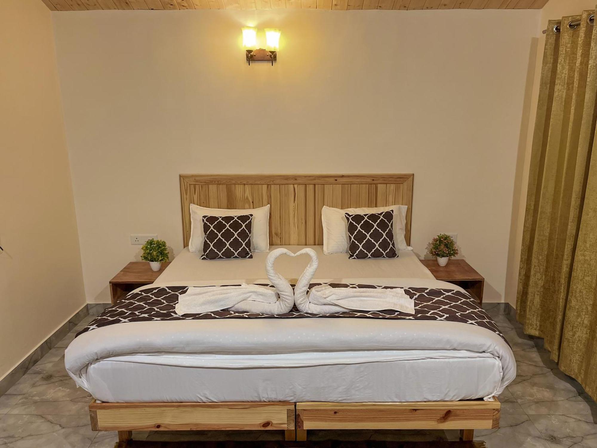 Ahava Kasol Riverside Cafe And Cottages Extérieur photo