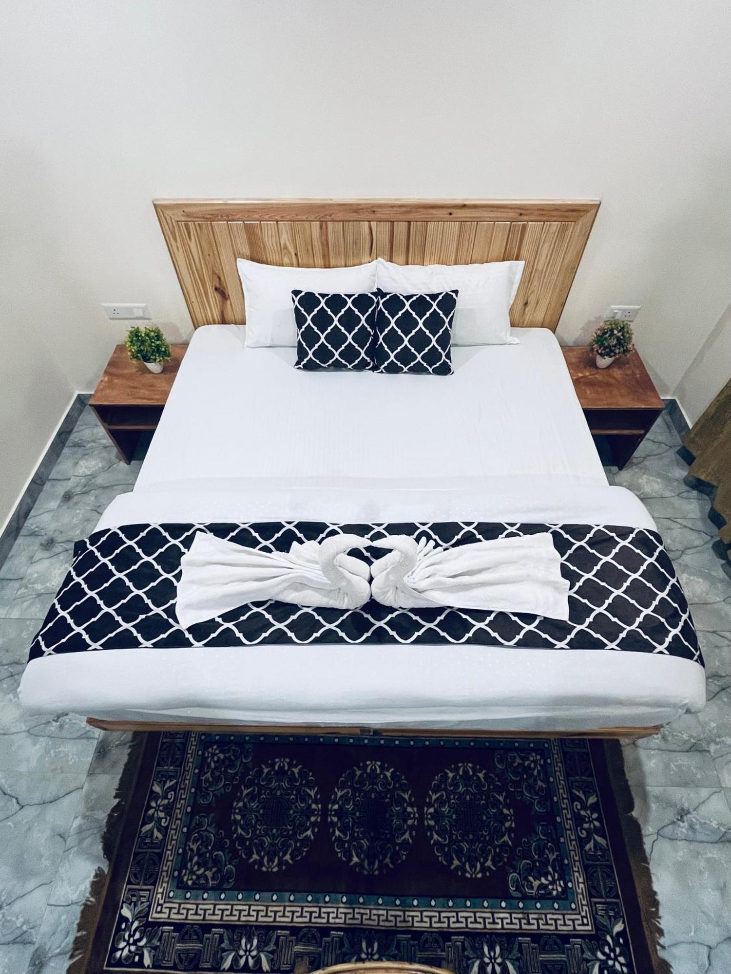 Ahava Kasol Riverside Cafe And Cottages Extérieur photo
